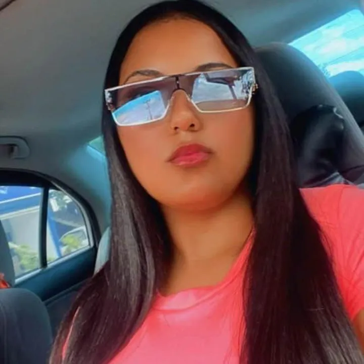 @karinarosario15
