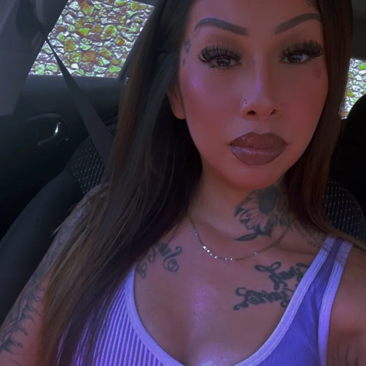 @candaceannette