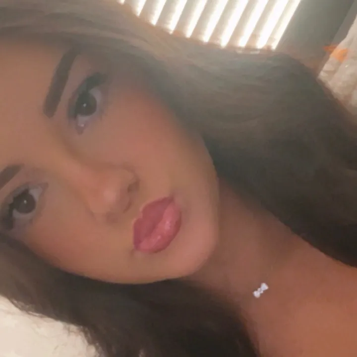 oliviagrace8x