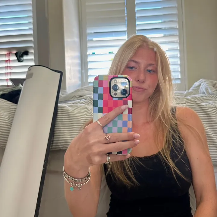 carly.brei