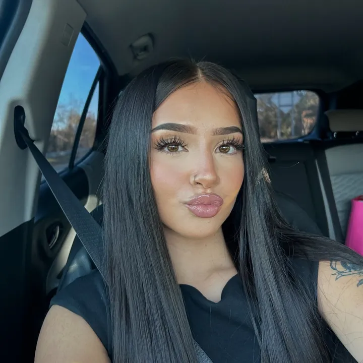 @maddyzaragoza