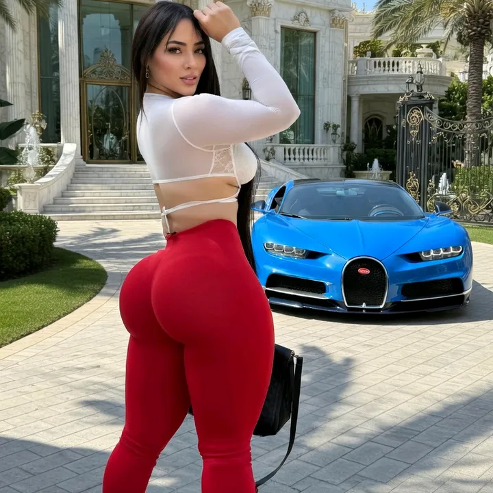 @curvyfashiondaily123