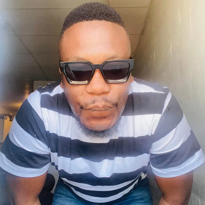 @blaqrose_dapoet