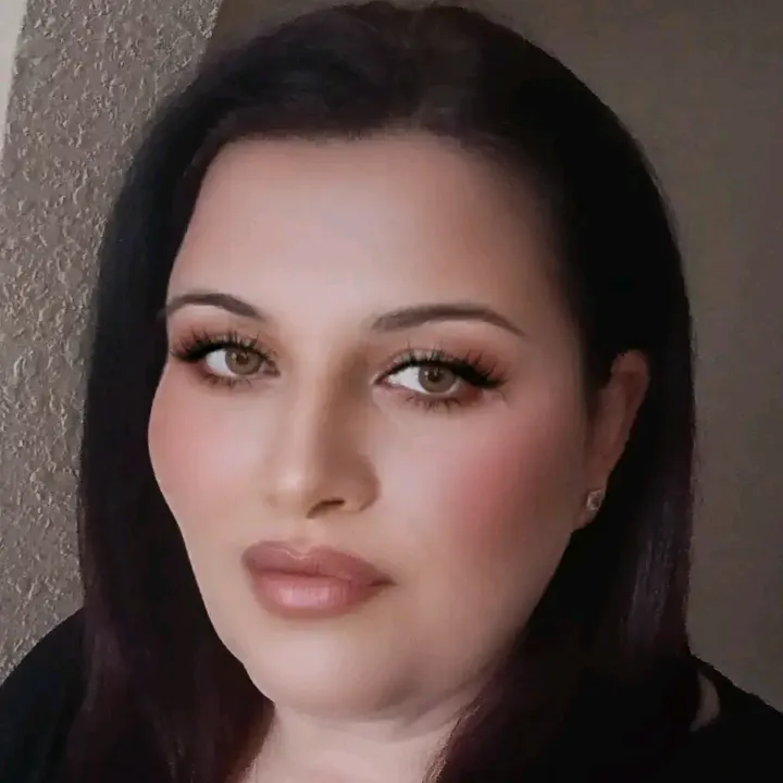 eli_mladenska
