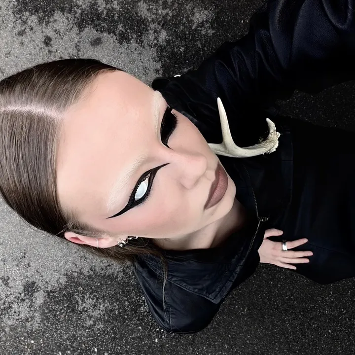 @maddytooth_