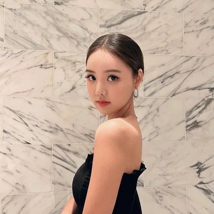 @nayoonsitateamolaurel