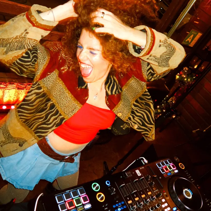 mahoganylox