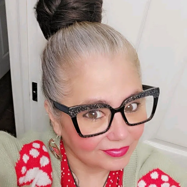 @vixenfromtheville