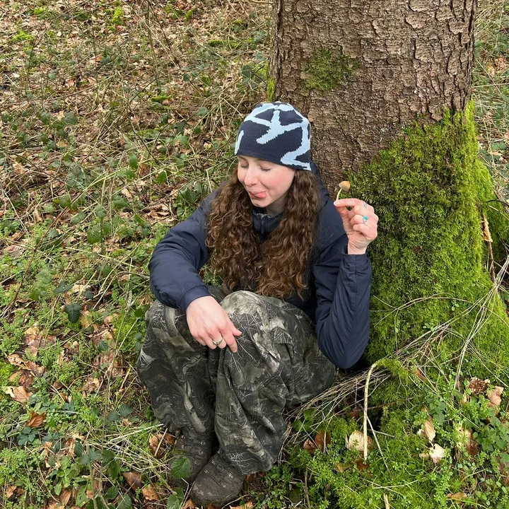 @mushroomgirrrl