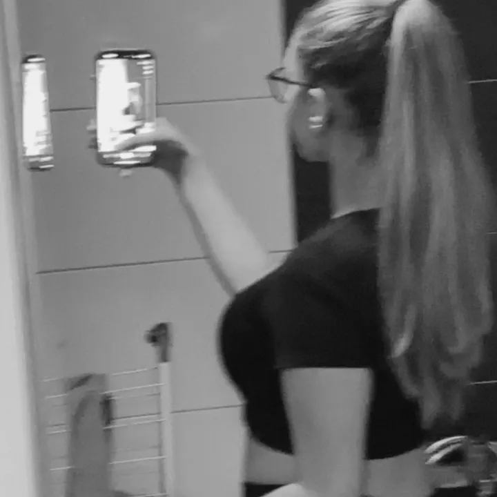 @06_sarahx