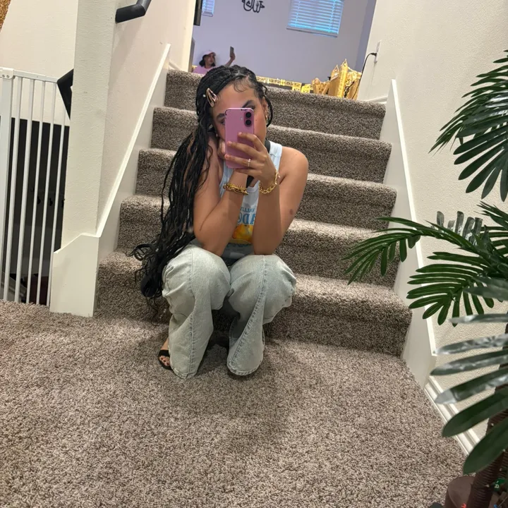 @prettyasririi