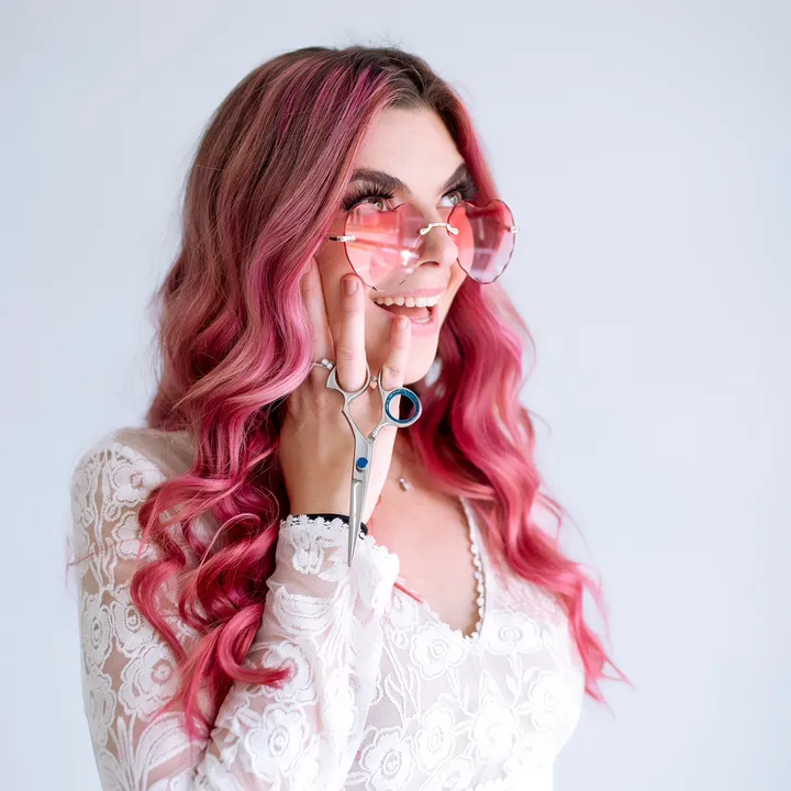 @emilyyy.hair