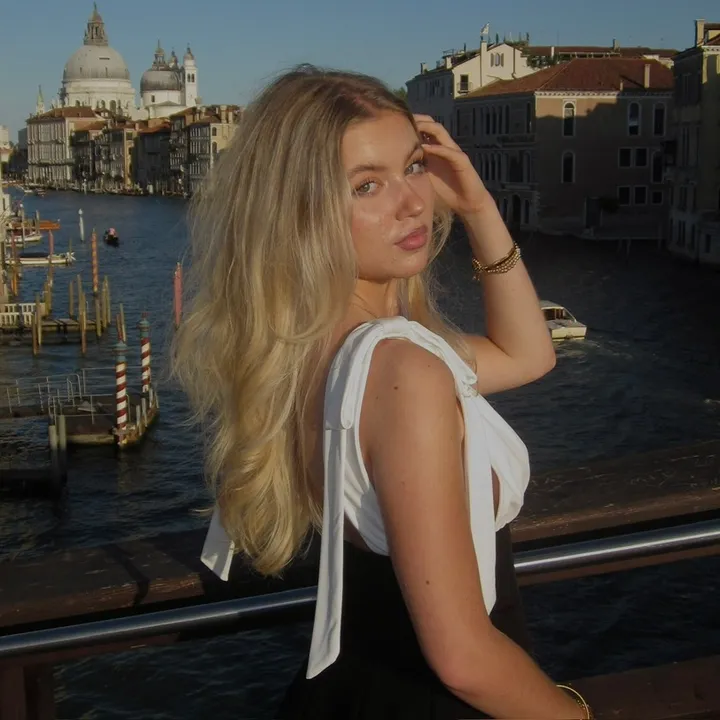 vanessaavictora
