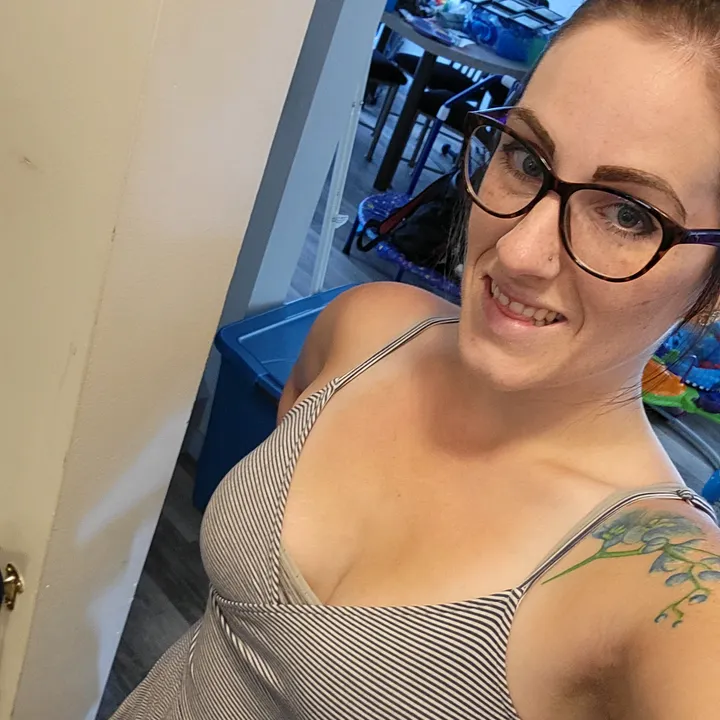 @thismomlovestoread