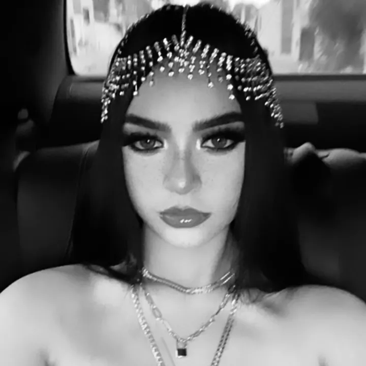 aylinalcantara25