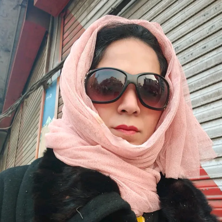 @meerab.ki.mama0