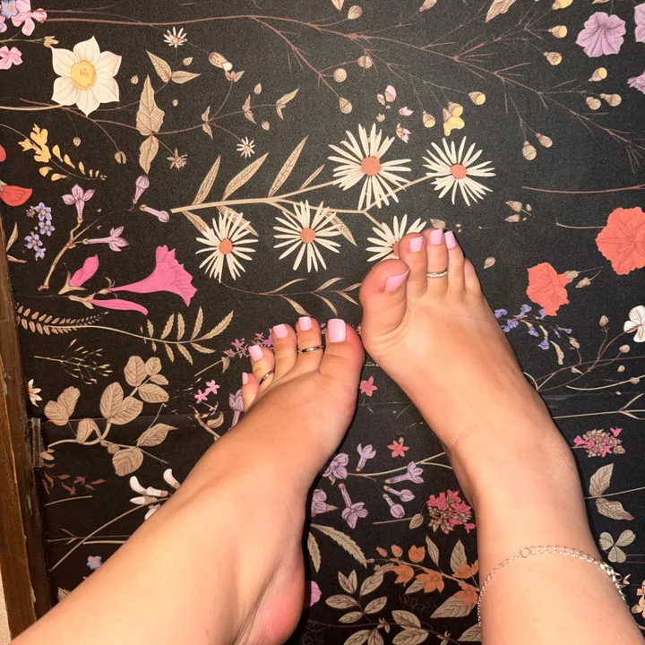tootsietoesies7
