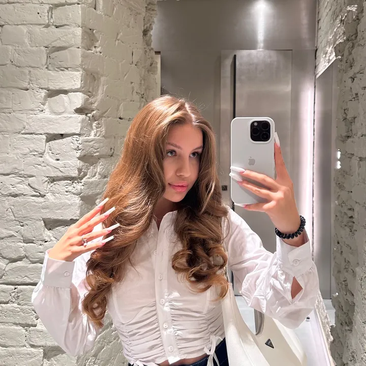 nails_arelya_