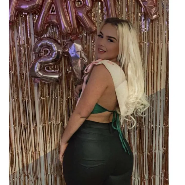 holly_maex22