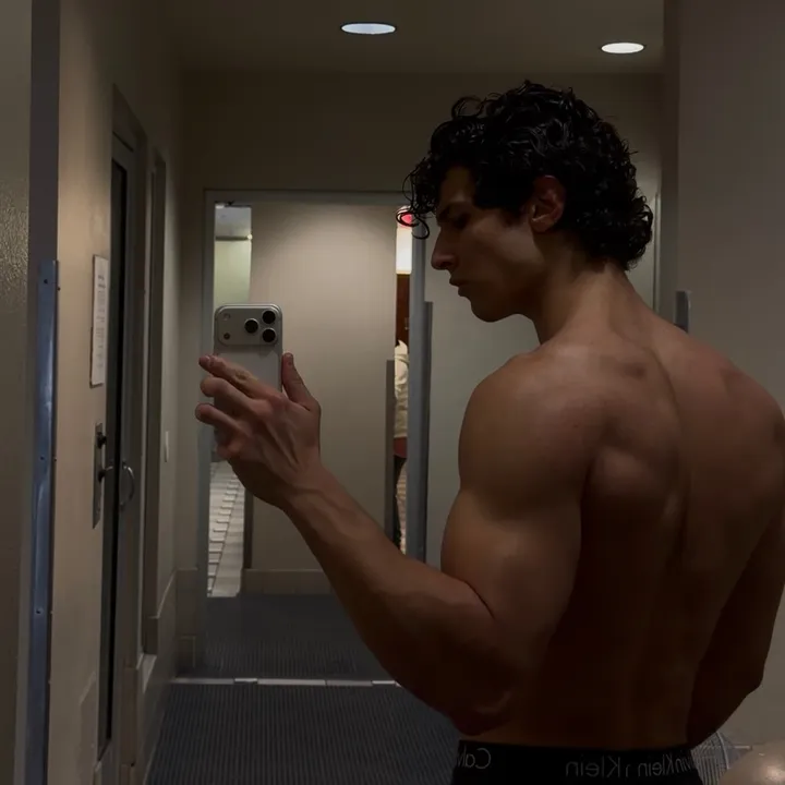 @marcushullaster
