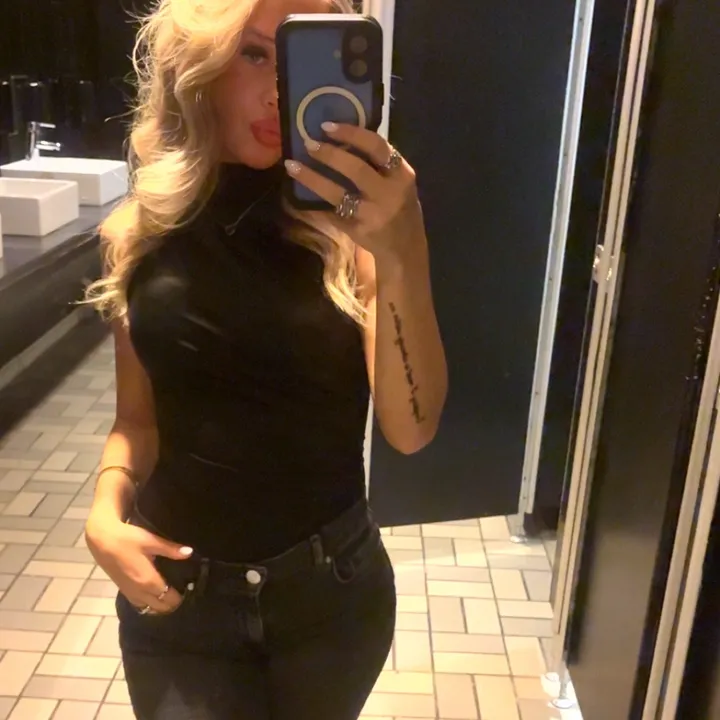 @mandisenn1