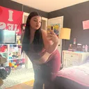 @whodoesntlove.riah