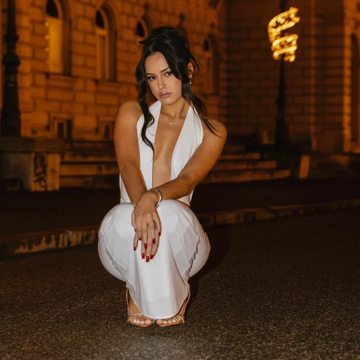 nika.elez