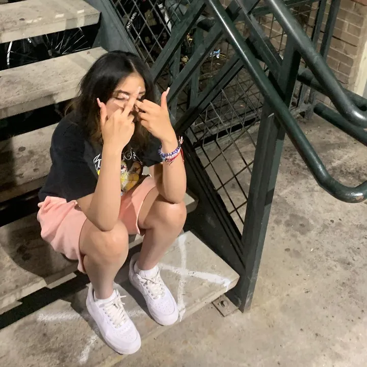@trinsantanax