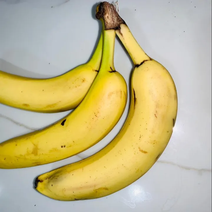 @thebananareport