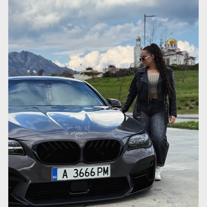 koleva__