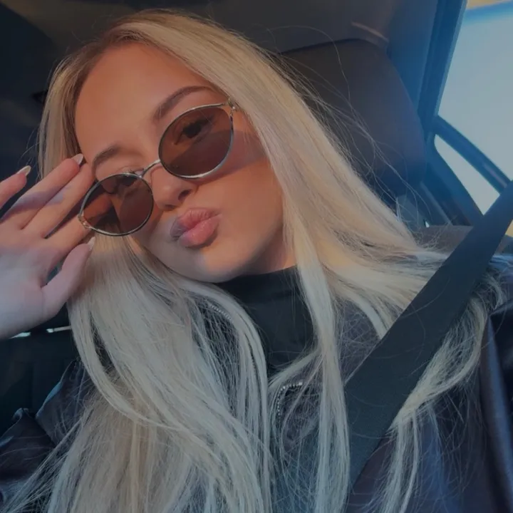 @elinaavjk