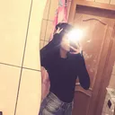 @_vivvks_