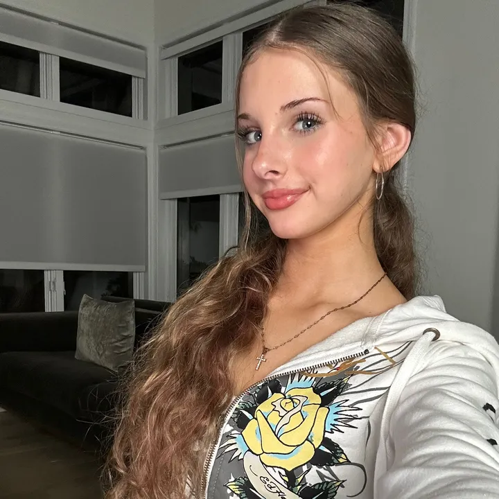@sophieghosnsings