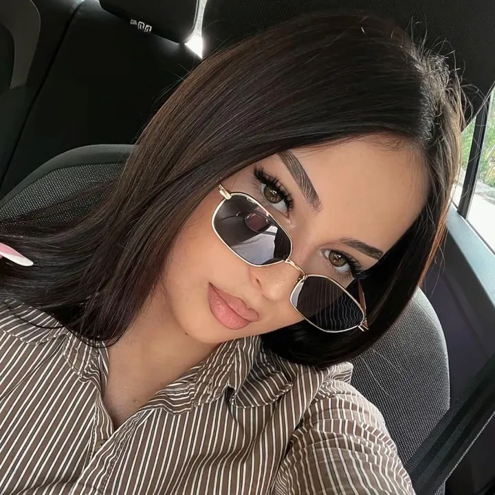 @andra_luana