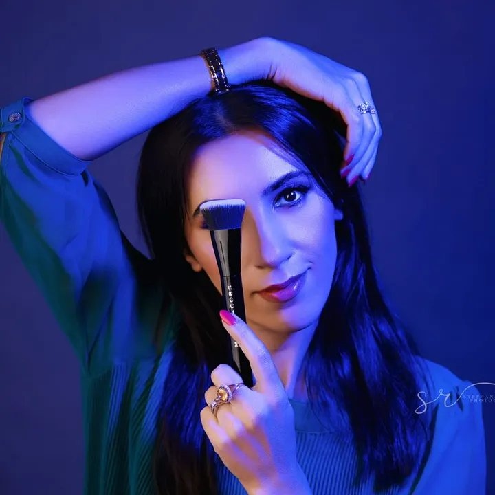 make_up_artist_avesta