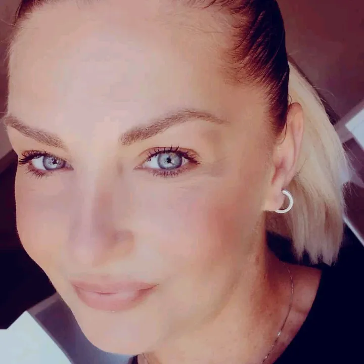 @loredana.de.anton