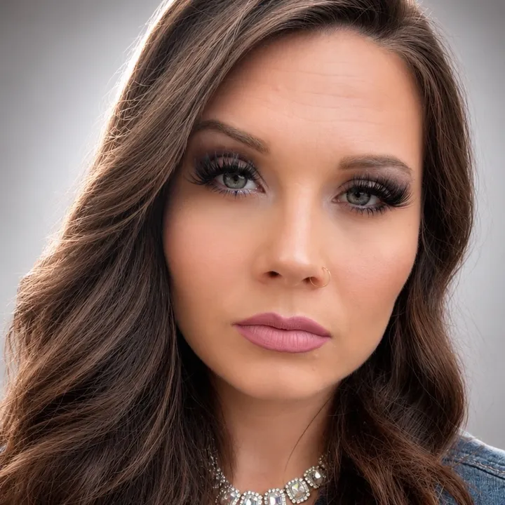 kellybisson22