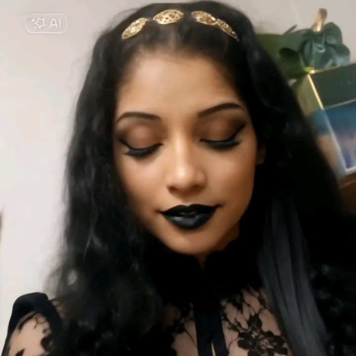 @venussina25