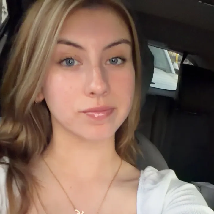 @karina.c463