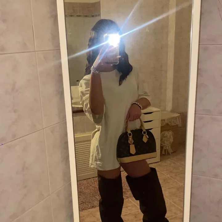 @elisabeetta_