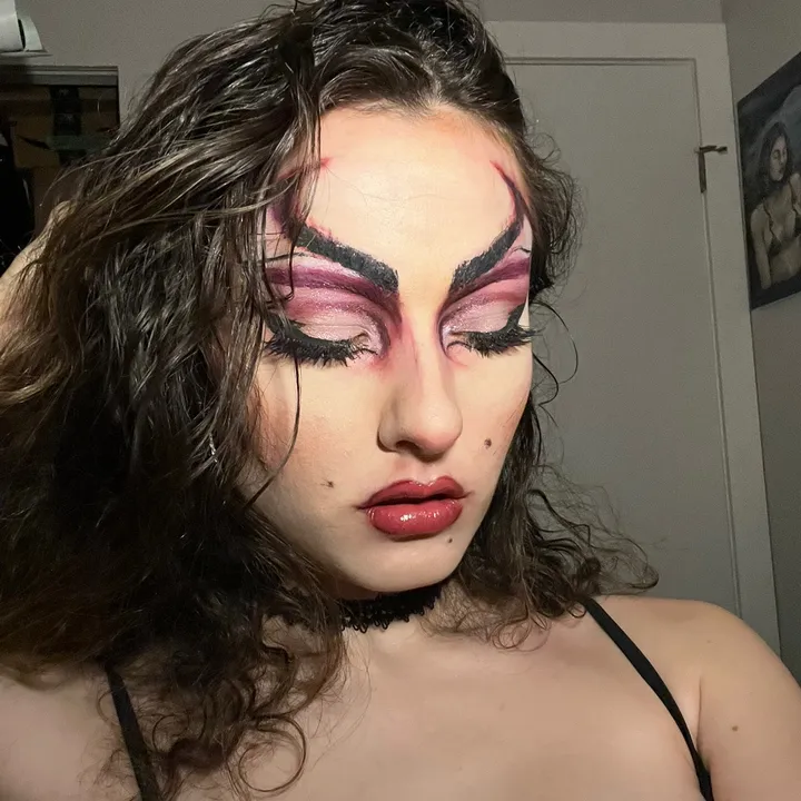 @makeupandmushrooms