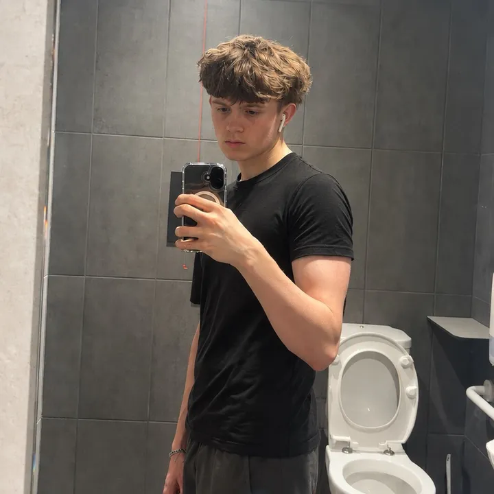 @reegan.vine