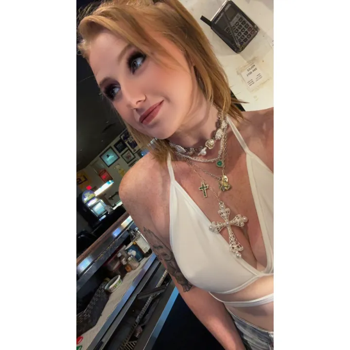 @laurenhere93