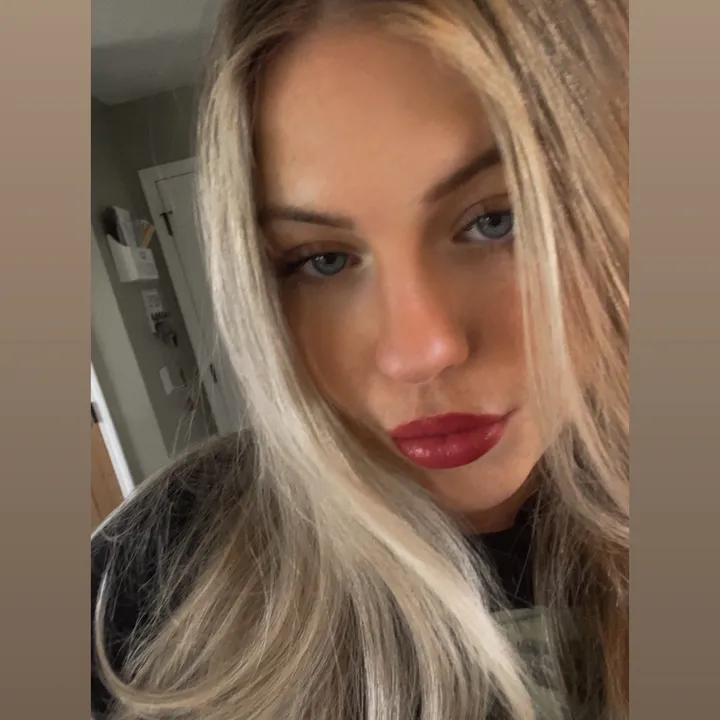 @hollymarie_03
