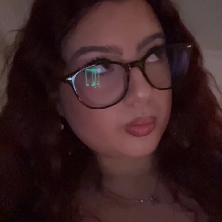 @izzyscollins
