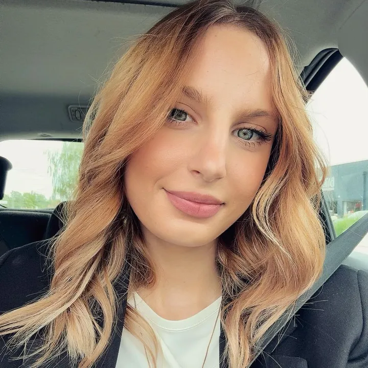 @lvr.a_