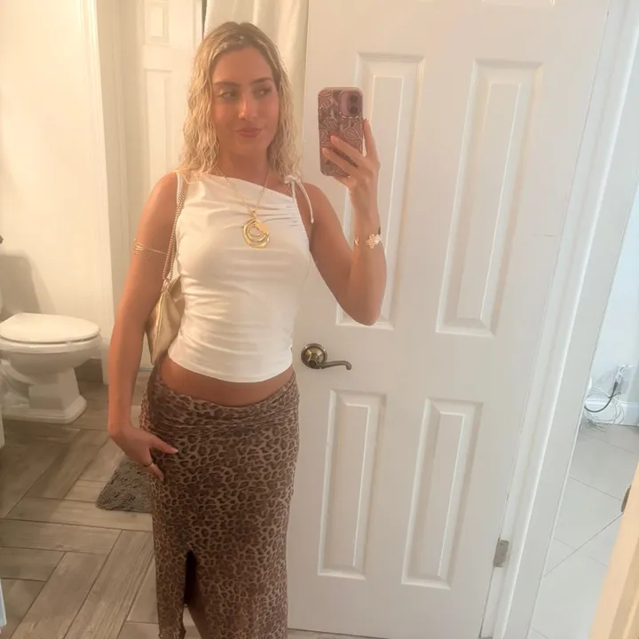 @erineoneal