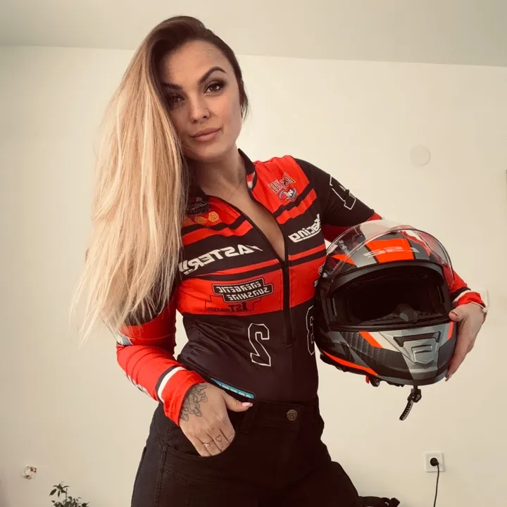 katerina7323
