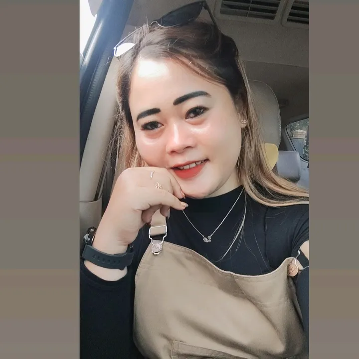 mamanya_adella