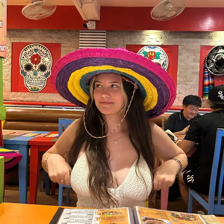 @randomstuffwithvera